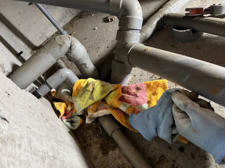 八代市で行った給湯器まわりの配管修理の写真