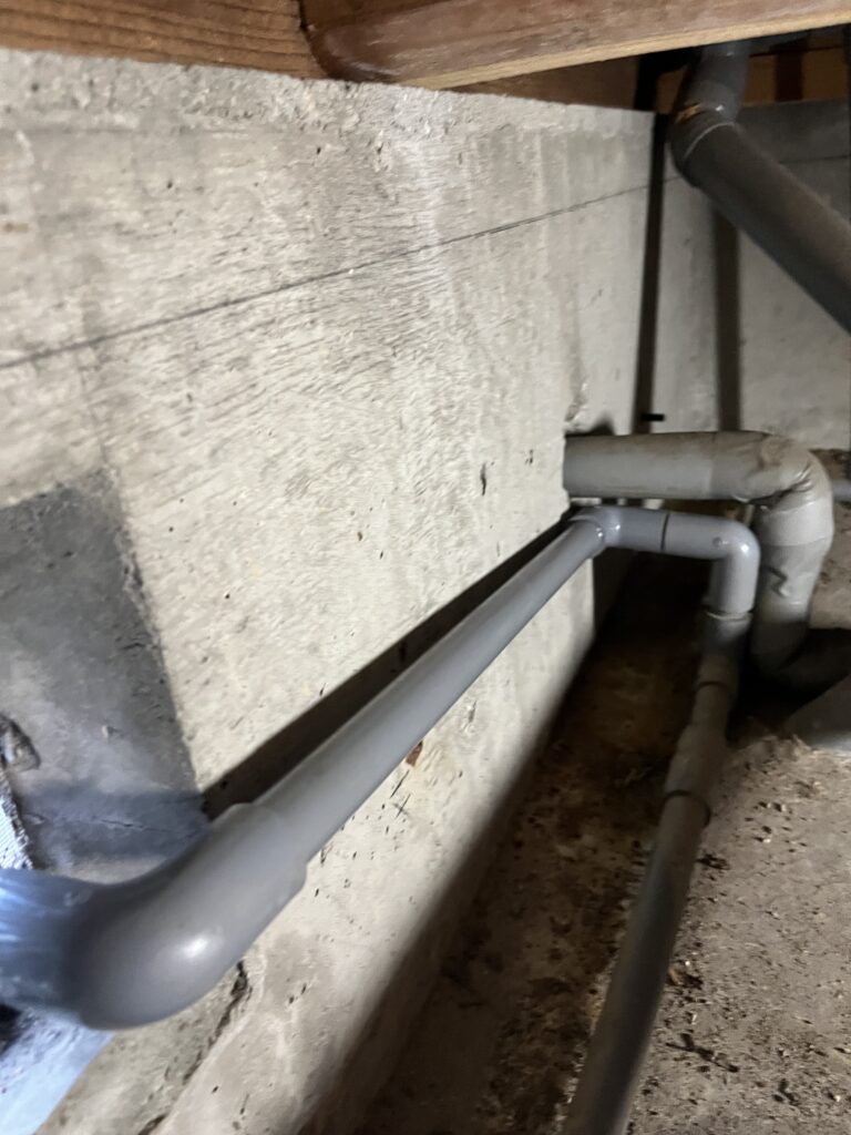 八代市での給湯器配管修理の施工写真