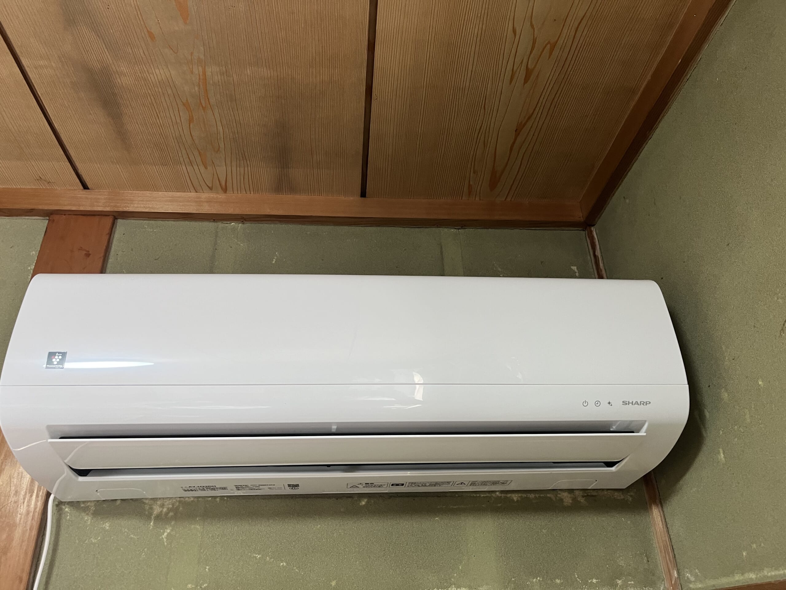 芦北町のエアコン工事の施工状況